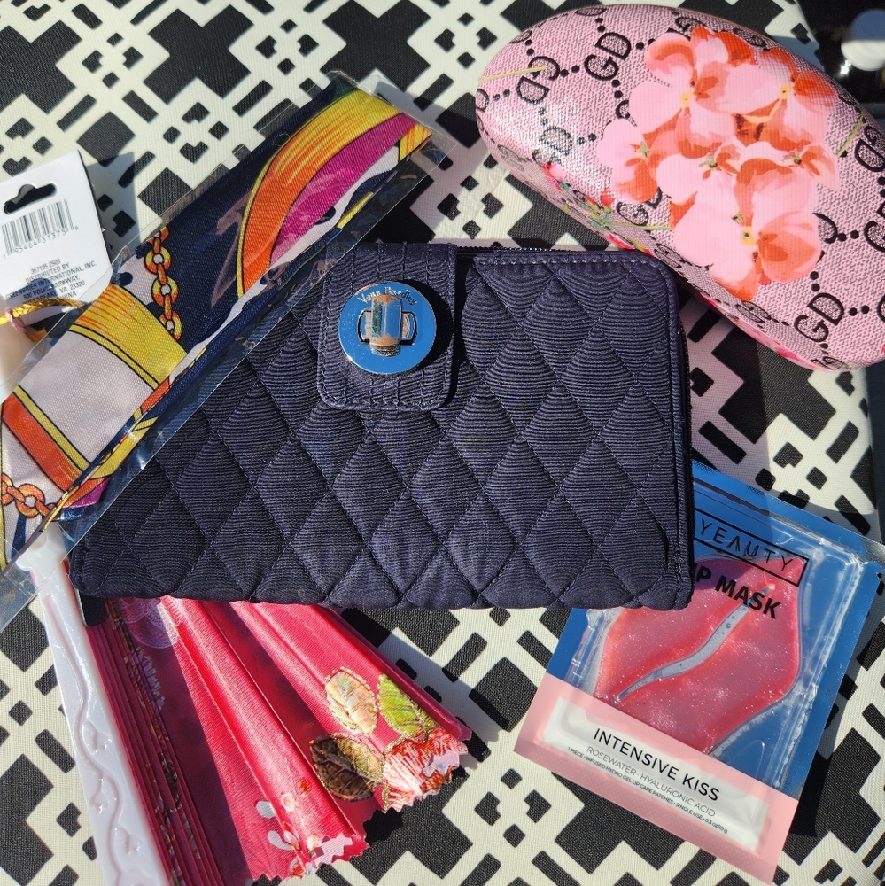 STUFF A BAG Vera Bradley Black Quilted Clutch And MORE